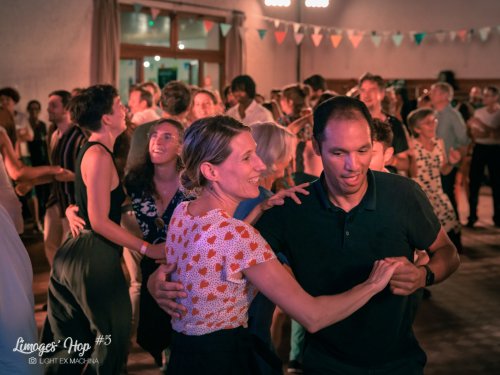 Limoges'Hop #5 - soirée d'ouverture du vendredi

Partage libre à des fins non promotionnelles ou commerciales, en créditant l'auteur (@lightexmachina).

© Alexandre - LIGHT EX MACHINA 2023, tous droits réservés.